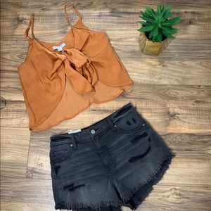 Crop rust tie top